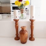 شمعدان مدل چوبی طرح هانل کد 03 به همراه گلدان دکوری مجموعه ۳ عددی