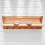 شلف دیواری مدل چوبی طرح حصیری کد ۰۶