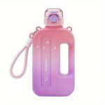 قمقمه اسپرت Yiben مربعی آبی ۷۵۰ میلی‌لیتر با درب قفل‌دار و بند دستی